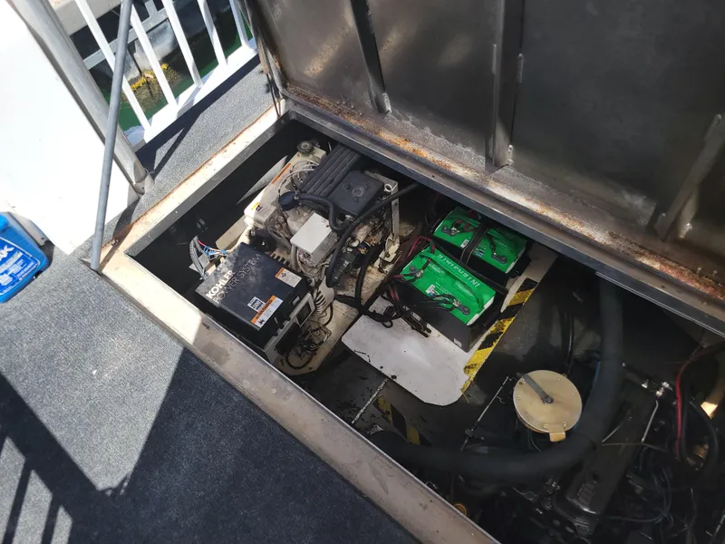 Slide: The Image of Fun Country VIP 65' Houseboat 1999 - 28