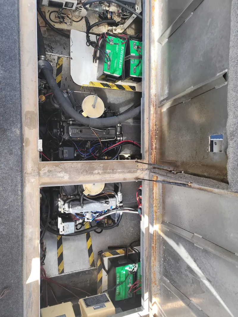 Slide: The Image of Fun Country VIP 65' Houseboat 1999 - 29