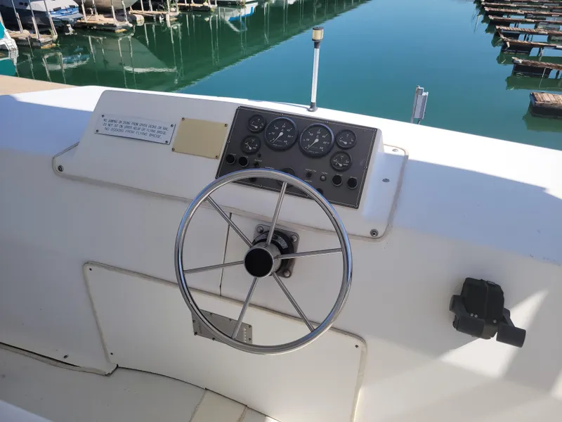 Slide: The Image of Fun Country VIP 65' Houseboat 1999 - 30