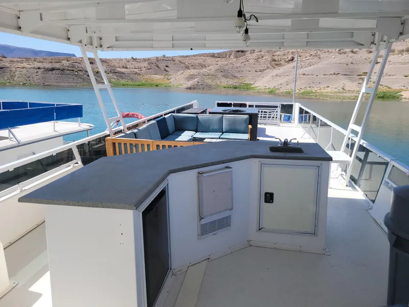 Slide: The Image of Fun Country VIP 65' Houseboat 1999 - 35