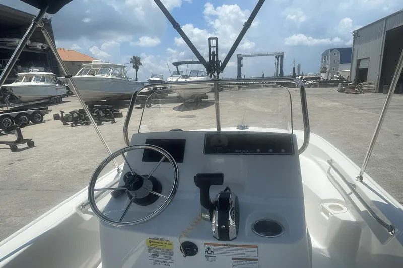 Slide: The Image of Boston Whaler 150 Montauk 2023 - 5