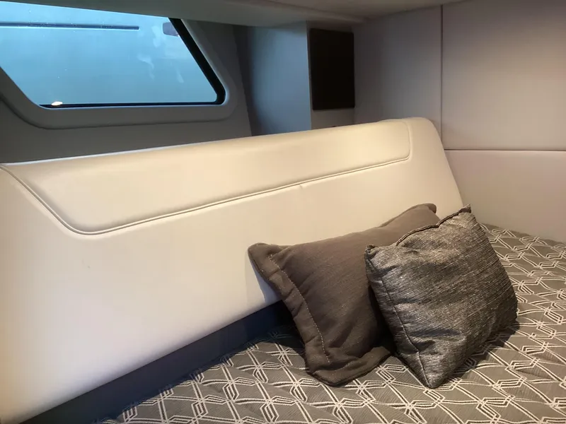 Slide: The Image of Formula 380 Super Sport Crossover I/O 2020 - 50