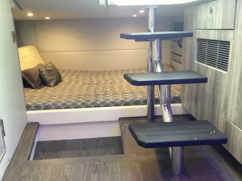 Slide: The Image of Formula 380 Super Sport Crossover I/O 2020 - 53