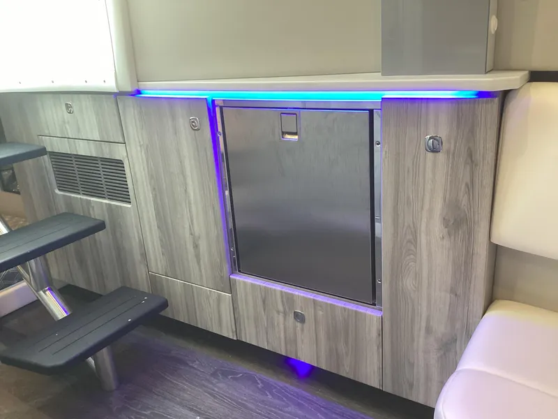 Slide: The Image of Formula 380 Super Sport Crossover I/O 2020 - 56