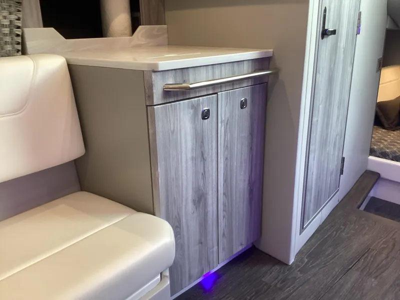 Slide: The Image of Formula 380 Super Sport Crossover I/O 2020 - 57