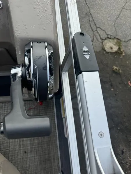 Slide: The Image of Boat throttle control on a 2023 Ranger R 200C, featuring a sleek design. - 5