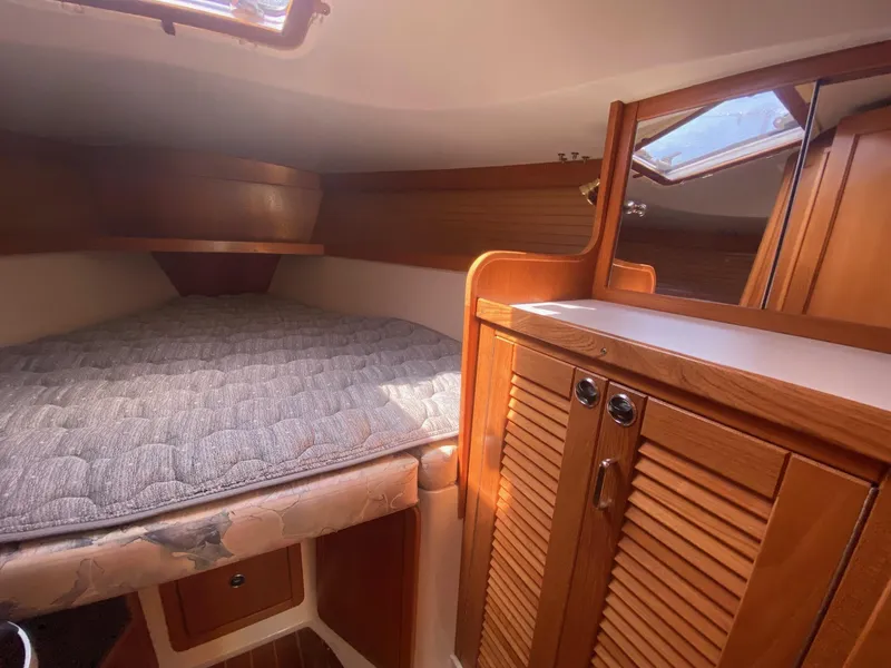 Slide: The Image of 2003 Catalina 36 MKII - Swellville - 40