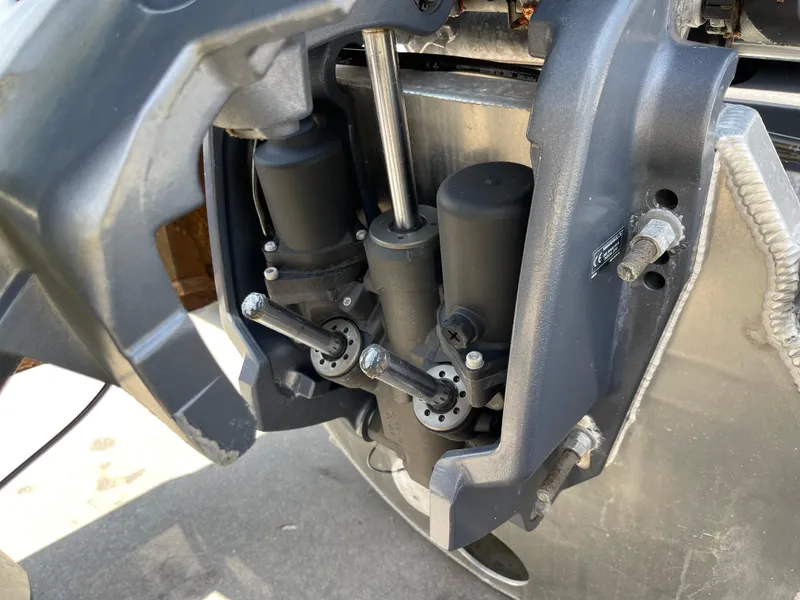 Slide: The Image of Close-up of 2020 Bennington SX 23 SXSR boat engine components. - 18