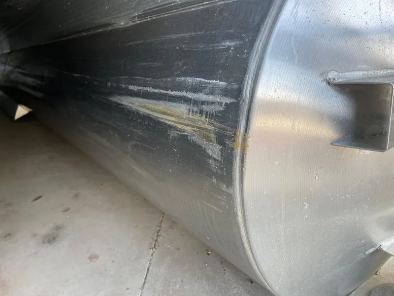 Slide: The Image of Close-up of 2020 Bennington SX 23 SXSR pontoon with visible scratches. - 33