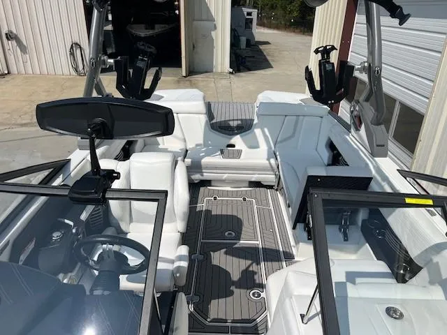 Slide: The Image of Nautique G23 2018 - 4