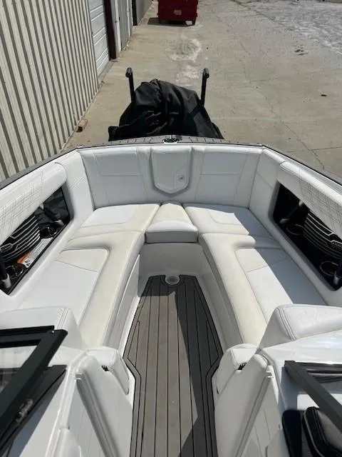 Slide: The Image of Nautique G23 2018 - 7