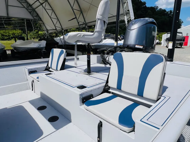 Slide: The Image of G3 Gator Tough 20CCJ DLX - IN STOCK 2025 - 10