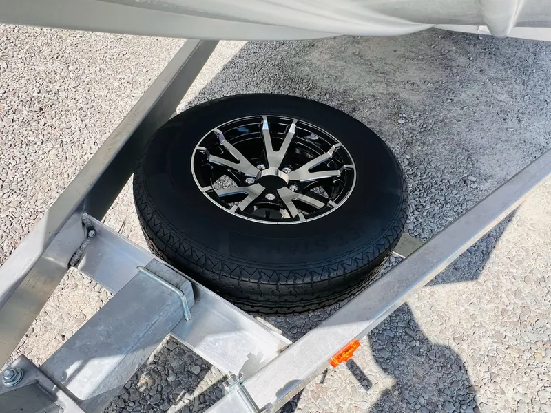 Slide: The Image of G3 Gator Tough 20CCJ DLX - IN STOCK 2025 - 34