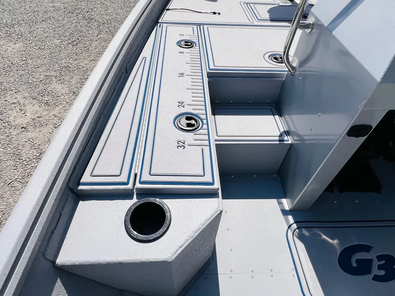 Slide: The Image of G3 Gator Tough 20CCJ DLX - IN STOCK 2025 - 40