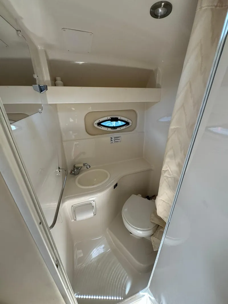 Slide: The Image of Monterey 270 Cruiser 2007 - 17