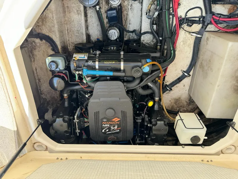 Slide: The Image of Monterey 270 Cruiser 2007 - 24