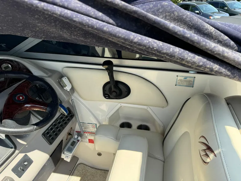 Slide: The Image of Monterey 270 Cruiser 2007 - 9