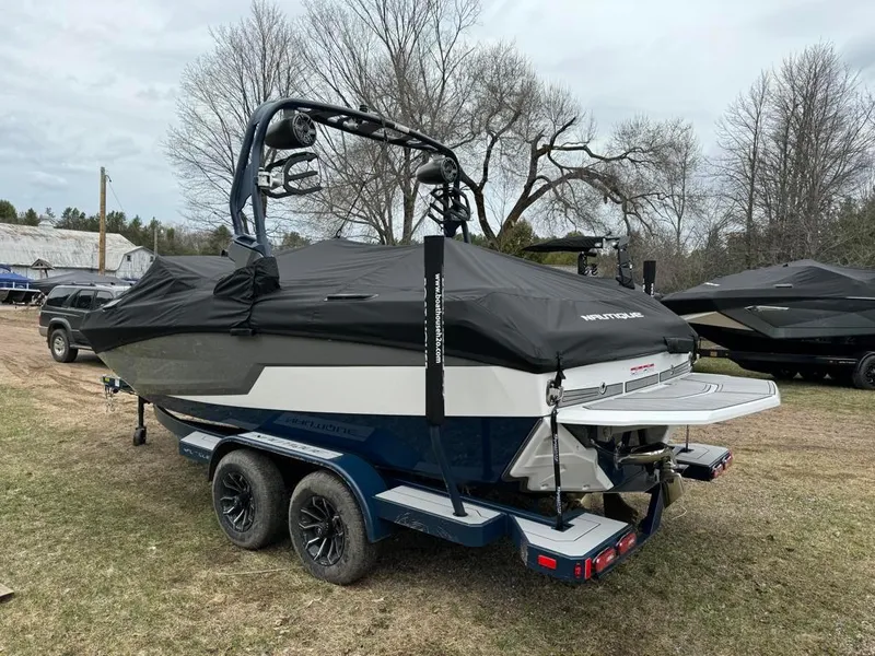 Slide: The Image of Nautique GS20 2024 - 13