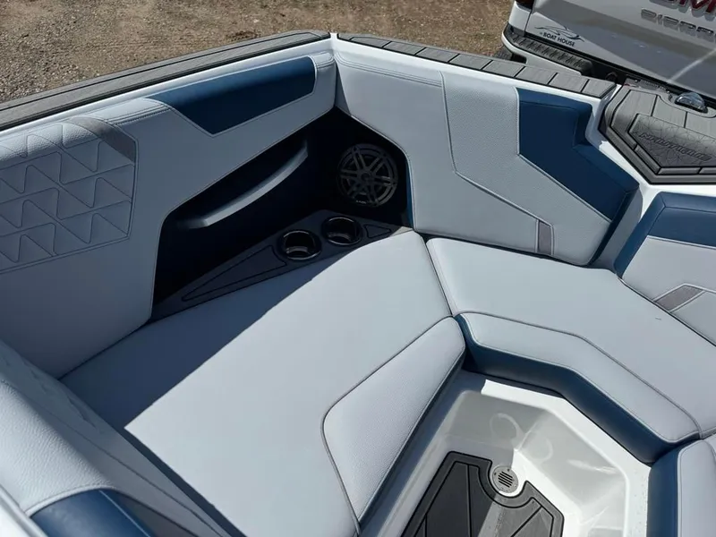 Slide: The Image of Nautique GS20 2024 - 20