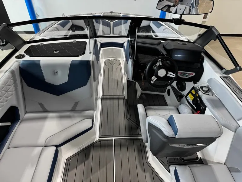 Slide: The Image of Nautique GS20 2024 - 24