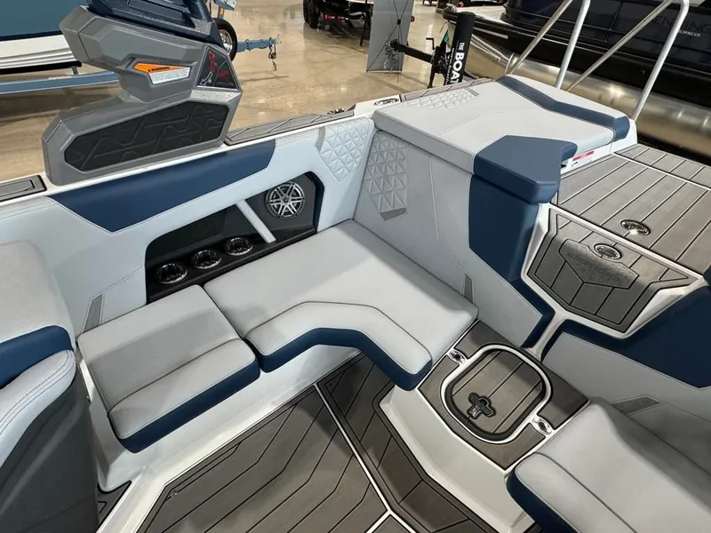 Slide: The Image of Nautique GS20 2024 - 35