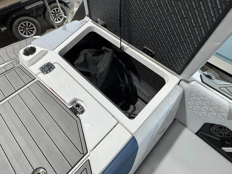 Slide: The Image of Nautique GS20 2024 - 41