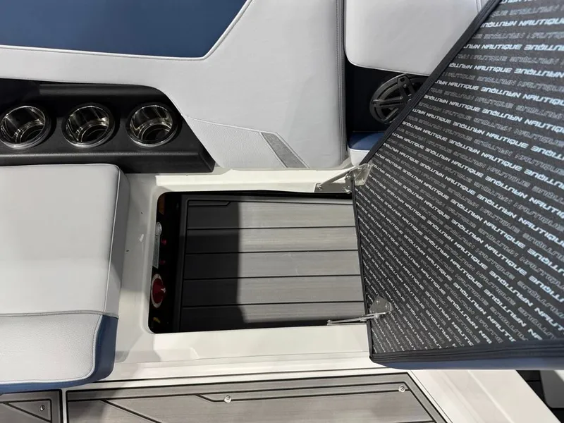 Slide: The Image of Nautique GS20 2024 - 45