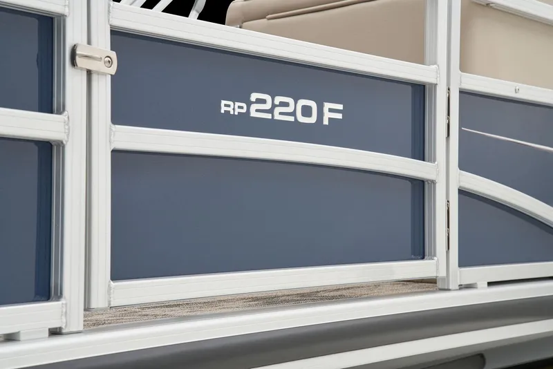 Slide: The Image of Ranger Reata 220F 2024 - 20