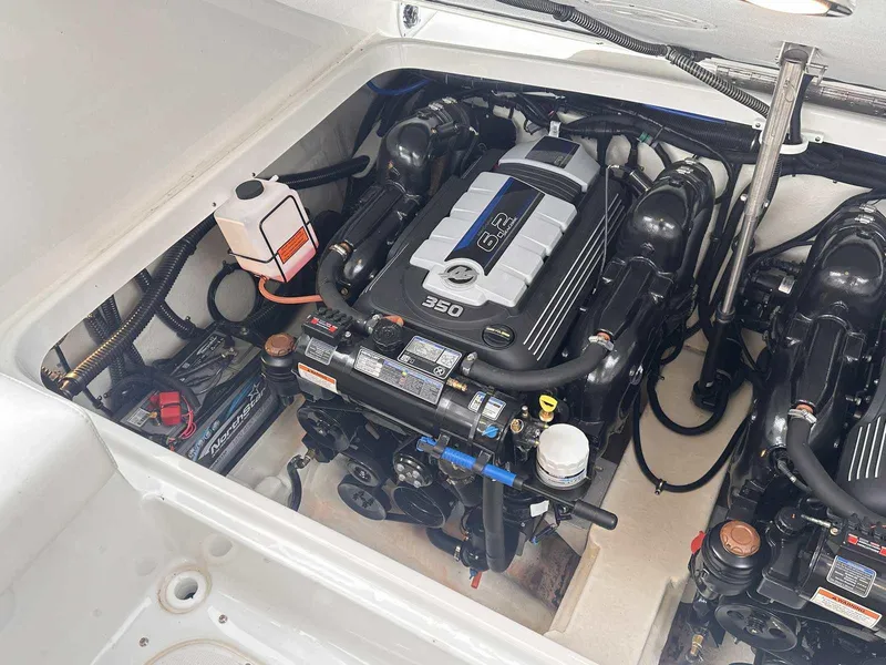 Slide: The Image of Formula 310 Bowrider I/O 2022 - 11