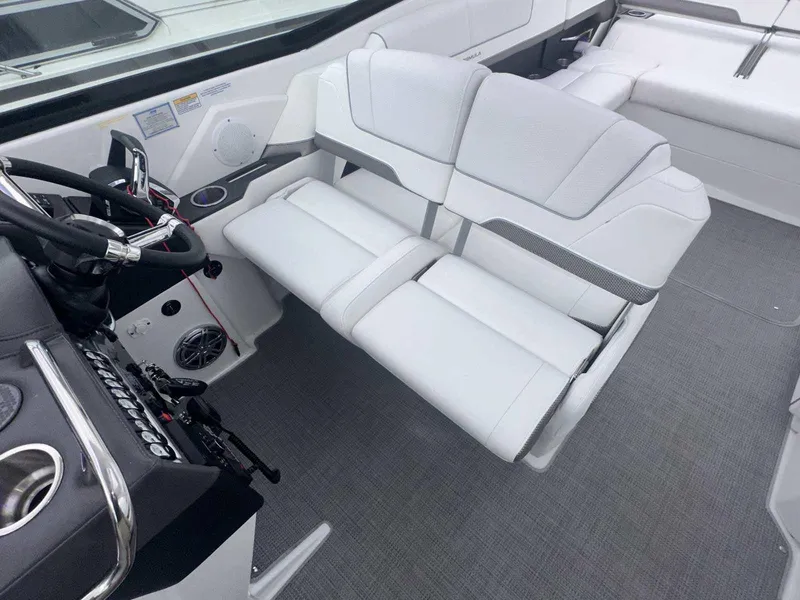 Slide: The Image of Formula 310 Bowrider I/O 2022 - 21