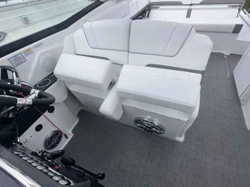 Slide: The Image of Formula 310 Bowrider I/O 2022 - 22