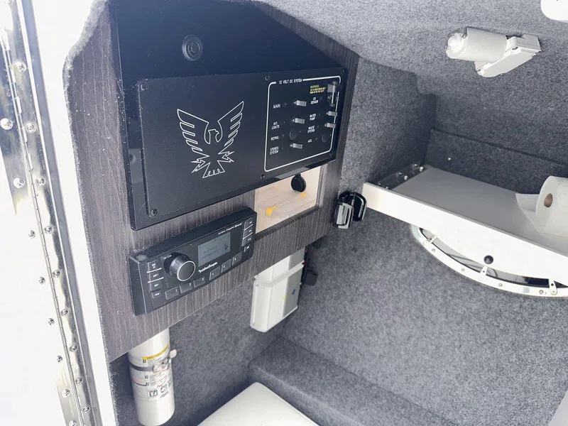 Slide: The Image of Formula 310 Bowrider I/O 2022 - 32