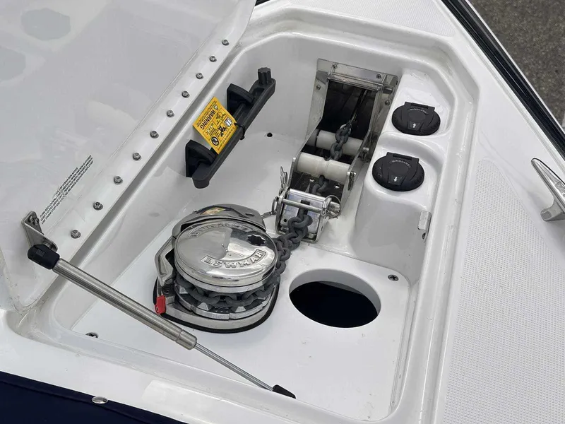 Slide: The Image of Formula 310 Bowrider I/O 2022 - 40