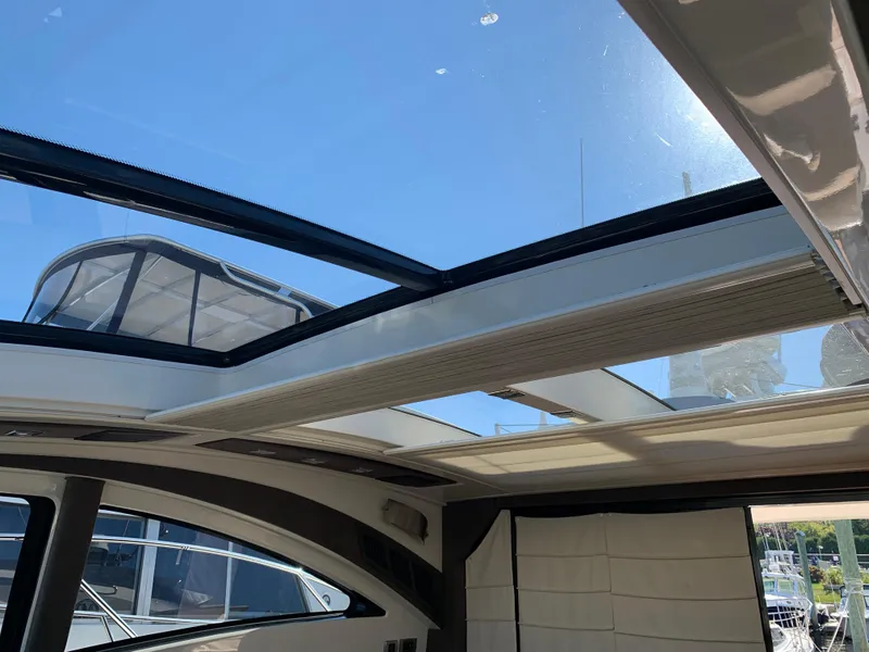 Slide: The Image of Marquis 420 Sport Coupe 2009 - 16