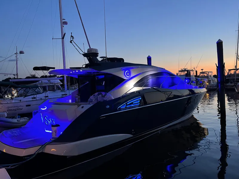 Slide: The Image of Marquis 420 Sport Coupe 2009 - 2