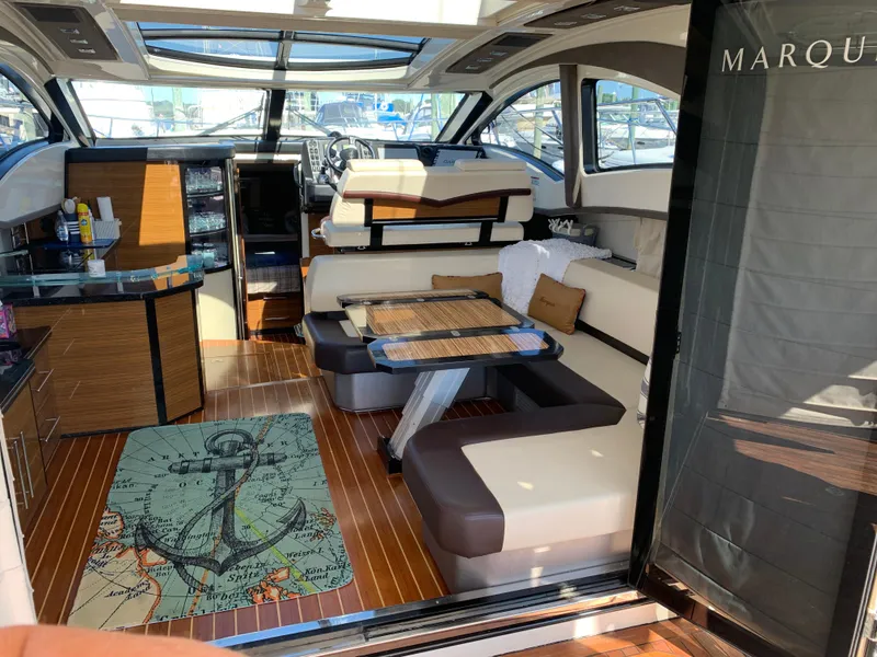 Slide: The Image of Marquis 420 Sport Coupe 2009 - 20