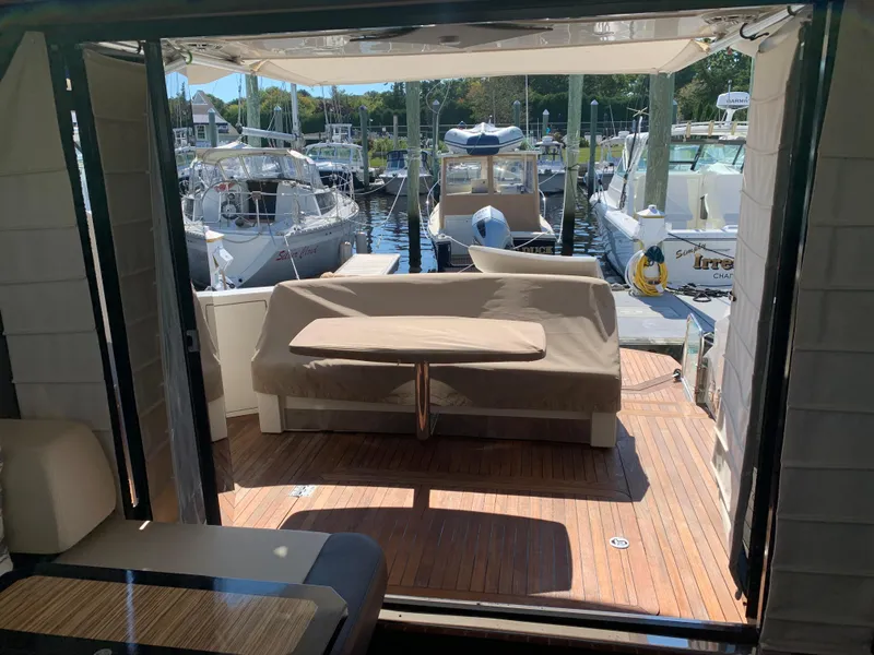 Slide: The Image of Marquis 420 Sport Coupe 2009 - 21