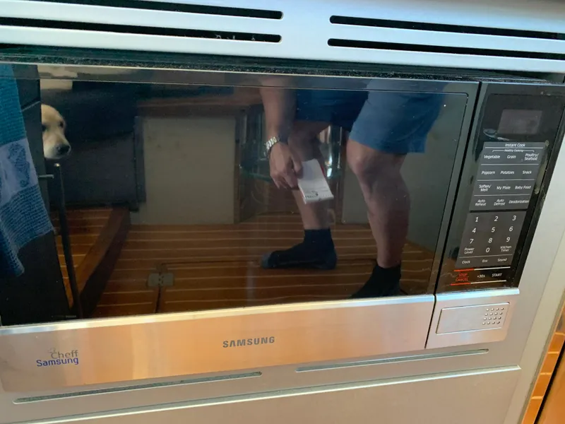 Slide: The Image of Marquis 420 Sport Coupe 2009 - 25