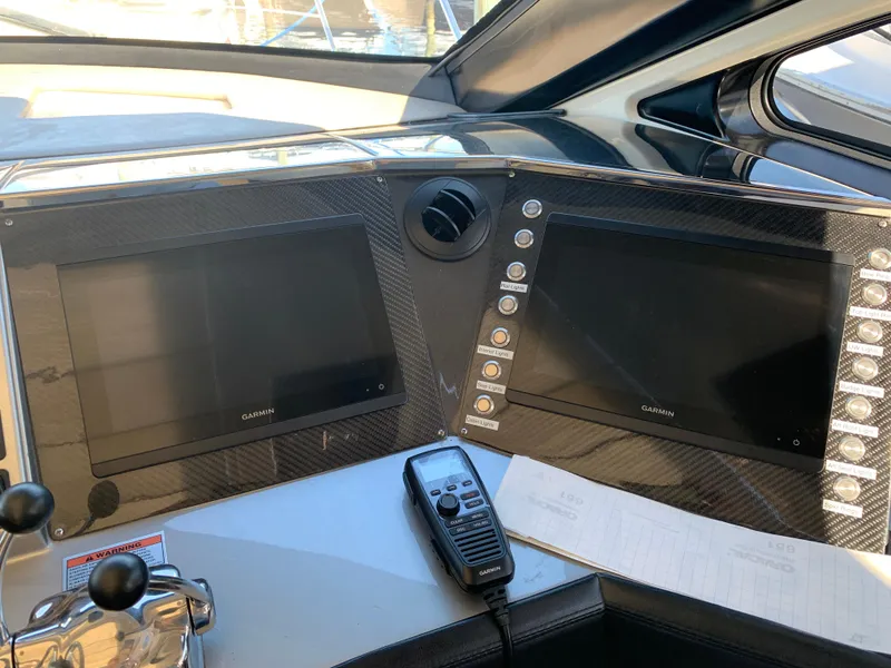 Slide: The Image of Marquis 420 Sport Coupe 2009 - 30