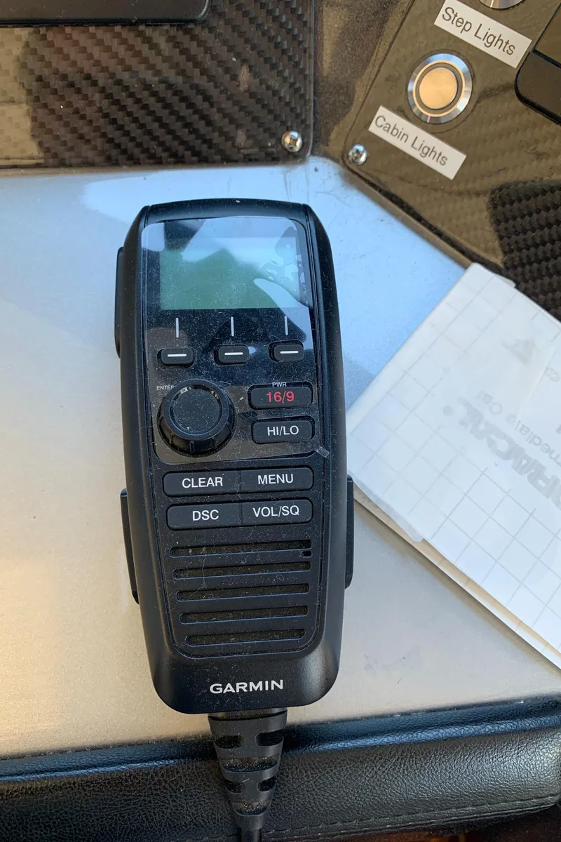 Slide: The Image of Marquis 420 Sport Coupe 2009 - 38