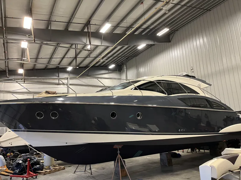 Slide: The Image of Marquis 420 Sport Coupe 2009 - 4