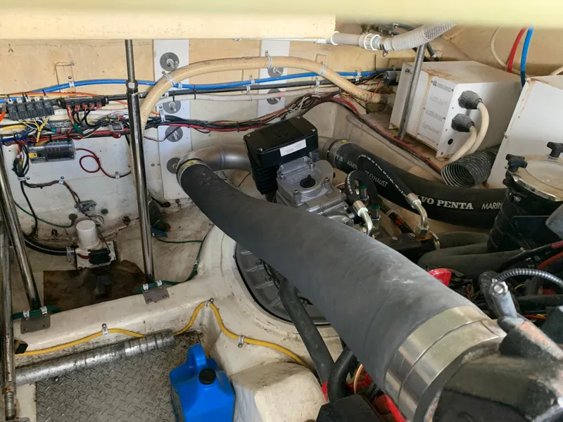 Slide: The Image of Marquis 420 Sport Coupe 2009 - 61