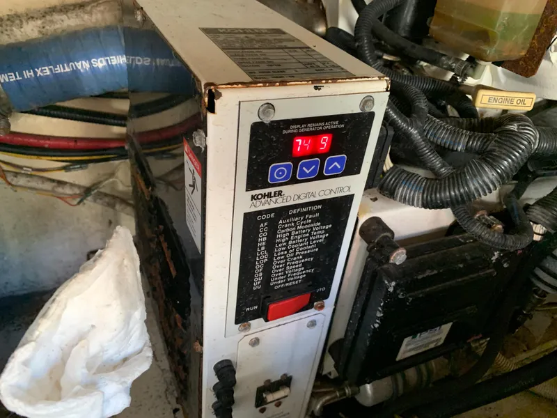 Slide: The Image of Marquis 420 Sport Coupe 2009 - 67