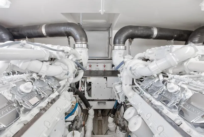 Slide: The Image of Cabo 52 Express 2006 - 30