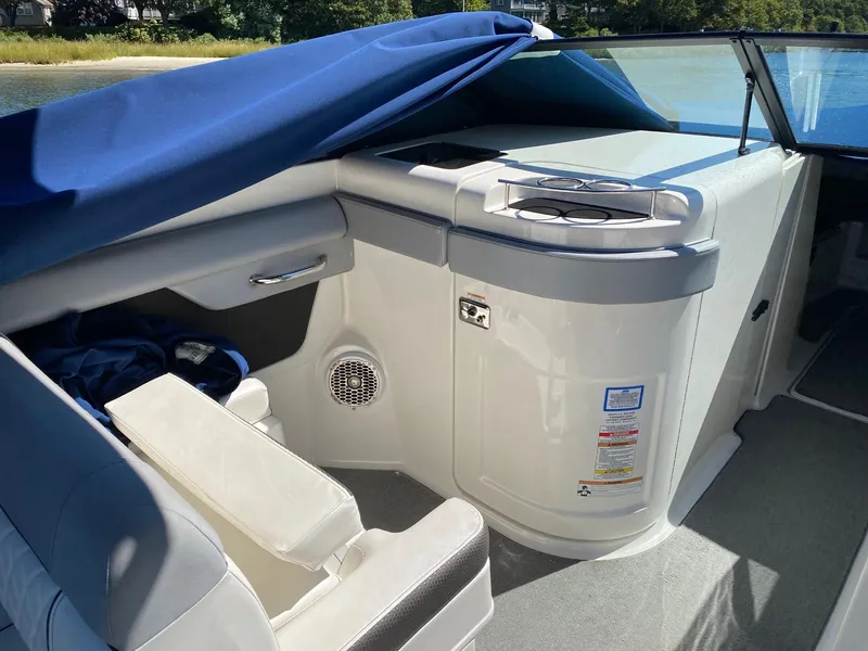 Slide: The Image of Sea Ray SDX 290 Outboard 2017 - 6