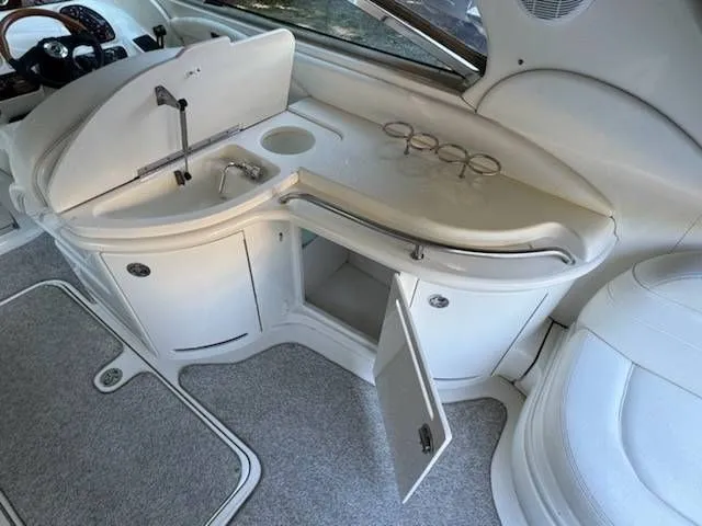 Slide: The Image of Sea Ray 290 Sun Sport 2004 - 14