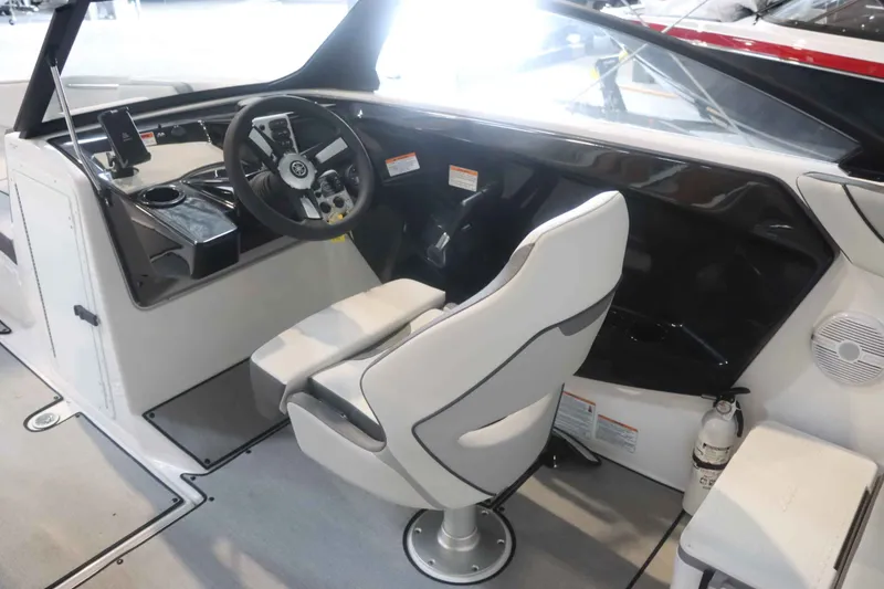 Slide: The Image of Yamaha AR220 2025 - 18