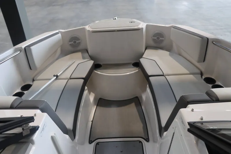 Slide: The Image of Yamaha AR220 2025 - 9