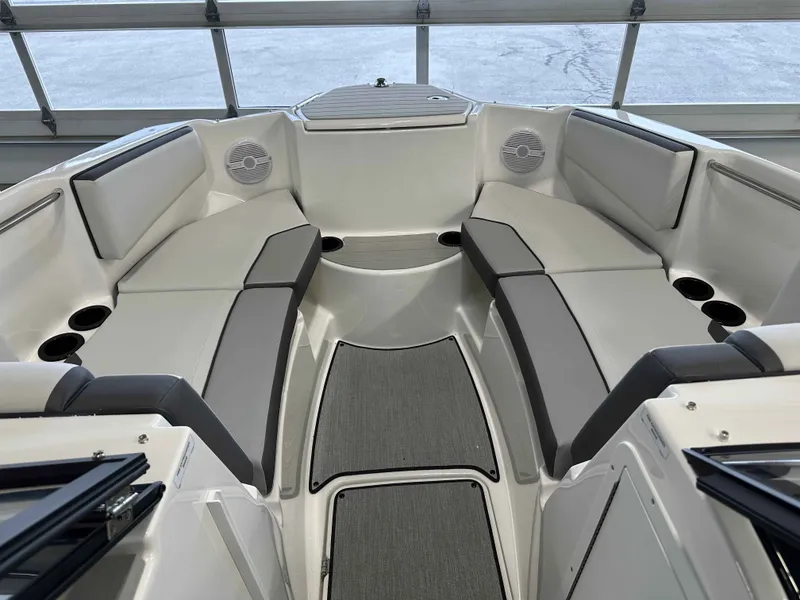 Slide: The Image of Yamaha AR220 2025 - 9