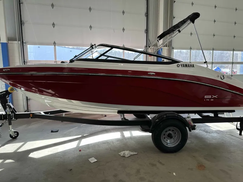 Slide: The Image of Yamaha SX195 2025 - 3